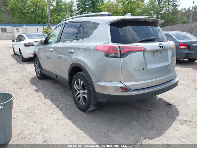 Toyota RAV4 2017 2T3ZFREV0HW388224 Image 3