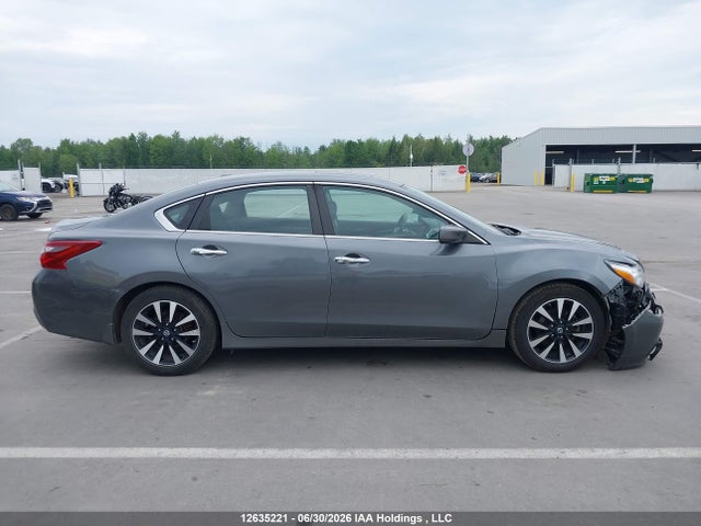 Nissan Altima 2018 1N4AL3AP4JC236195 Image 13