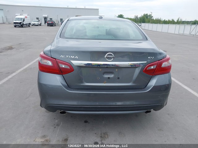 Nissan Altima 2018 1N4AL3AP4JC236195 Image 16