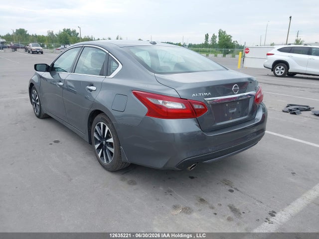 Nissan Altima 2018 1N4AL3AP4JC236195 Image 3