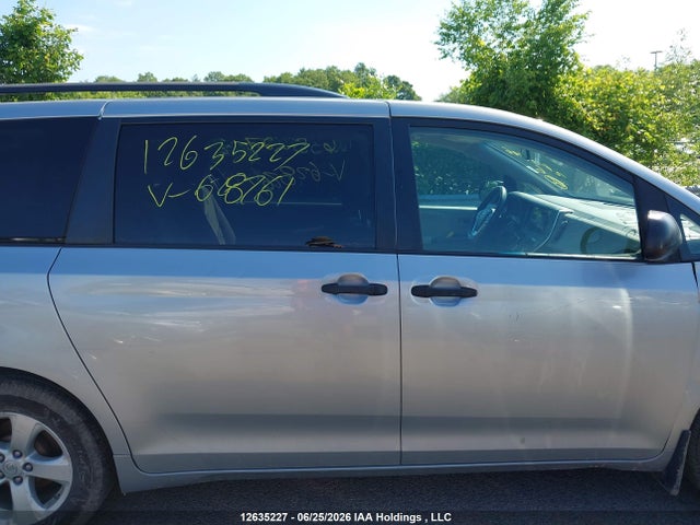 Toyota Sienna 2015 5TDZK3DC1FS628761 Image 14
