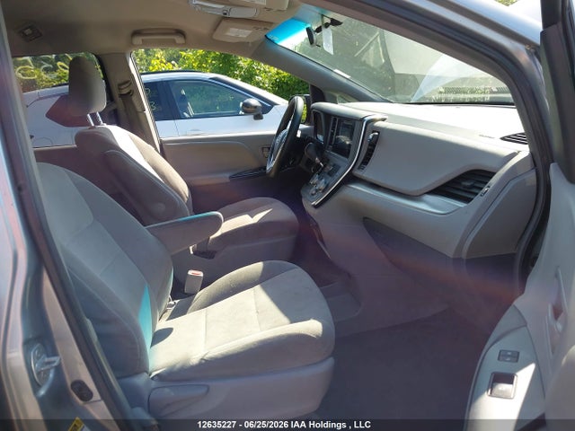 Toyota Sienna 2015 5TDZK3DC1FS628761 Image 5