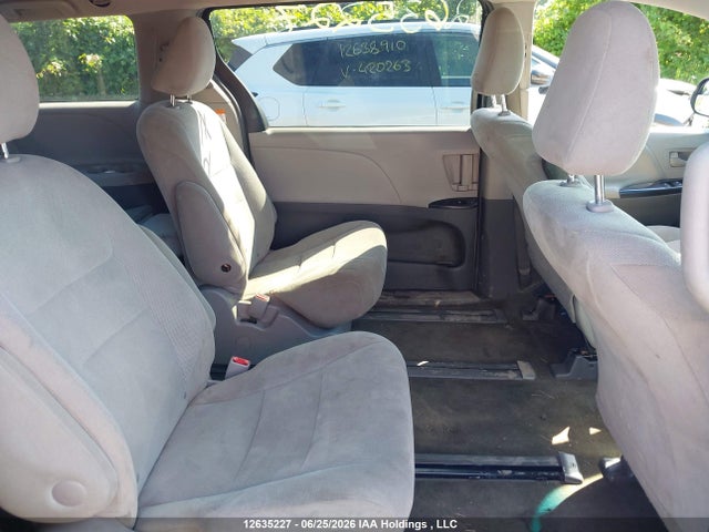Toyota Sienna 2015 5TDZK3DC1FS628761 Image 8