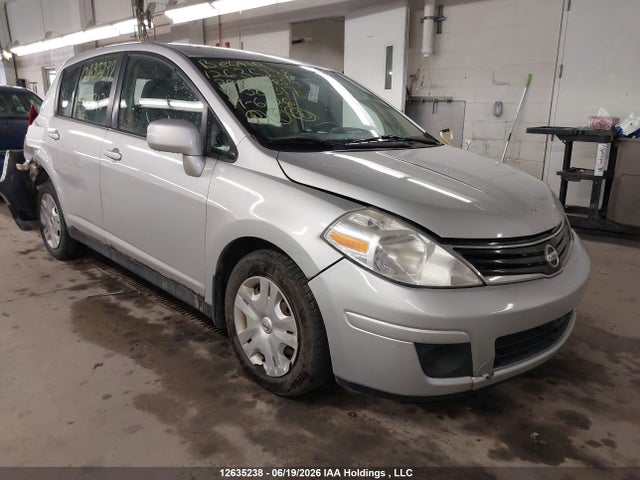 12635238 :رقم المزاد ، 3N1BC1CP6CL382317 vin ، 2012 Nissan Versa 1.8 S مزاد بيع