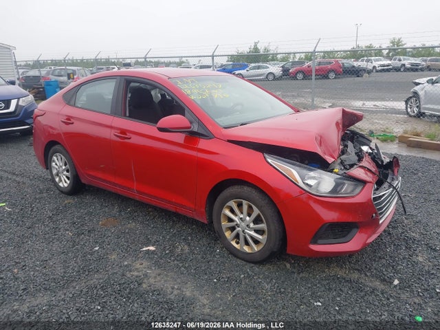2018 3KPC24A38JE005785 main image