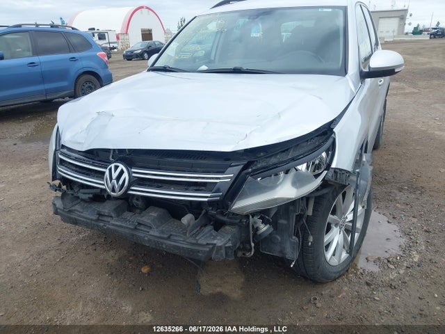 Volkswagen Tiguan Wolfsburg 2017 WVGNV7AX2HK020306 Image 6