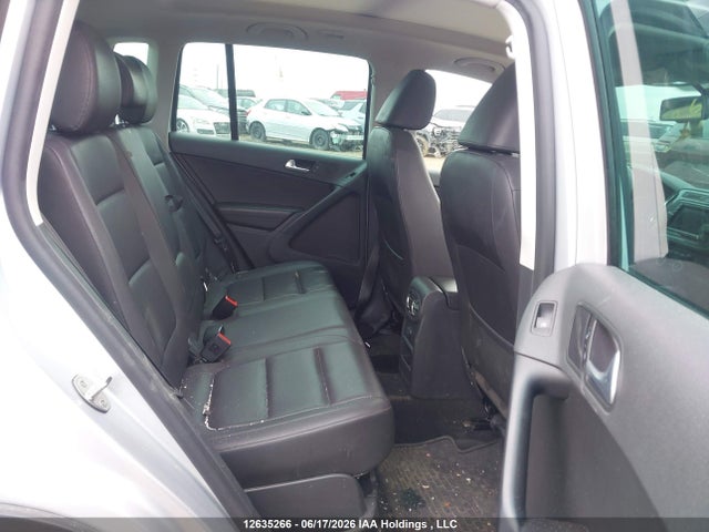 Volkswagen Tiguan Wolfsburg 2017 WVGNV7AX2HK020306 Image 8