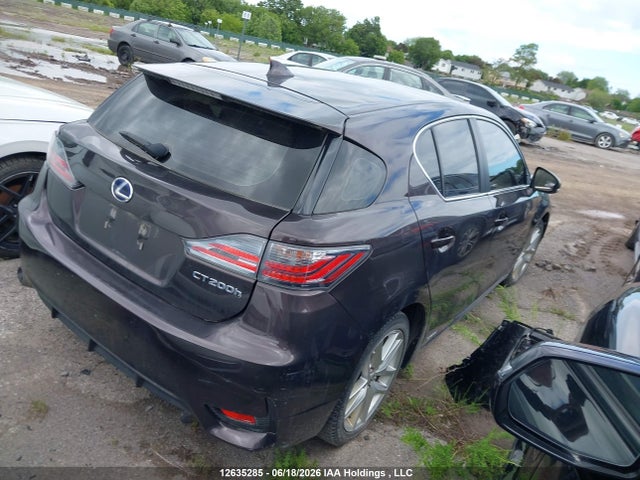Lexus CT 200 2014 JTHKD5BH5E2184715 Image 4