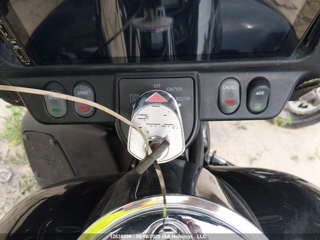 Продажа на аукционе авто 2000 Harley-davidson Flhtcui, vin: 1HD1FCW17YY635247, номер лота: 12635286
