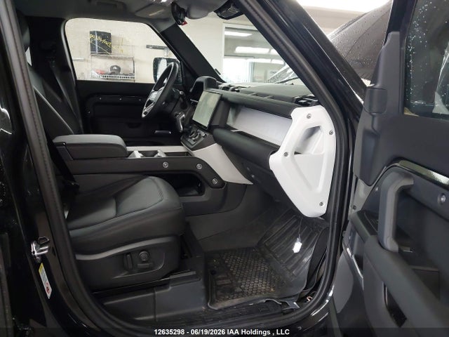 SALEJ7EX6T2520688 Land Rover Defender 110 S