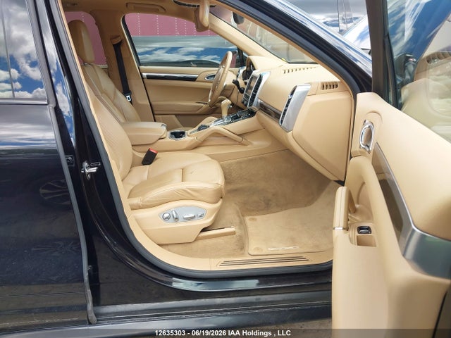12635303 :رقم المزاد ، WP1AA2A2XCLA03714 vin ، 2012 Porsche Cayenne مزاد بيع