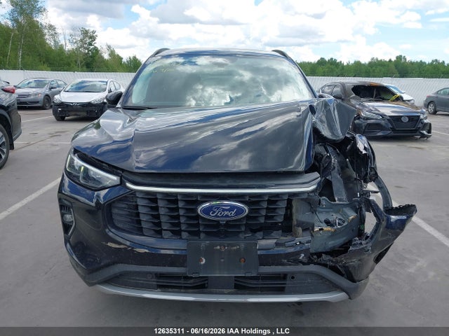 Продажа на аукционе авто 2023 Ford Escape Platinum, vin: 1FMCU9JAXPUA27105, номер лота: 12635311
