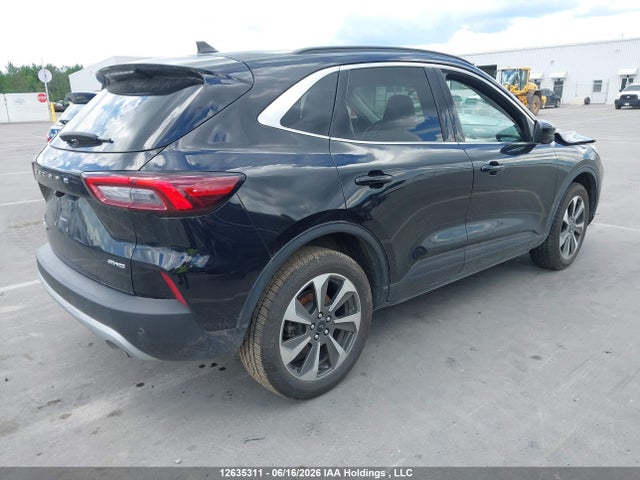 Продажа на аукционе авто 2023 Ford Escape Platinum, vin: 1FMCU9JAXPUA27105, номер лота: 12635311