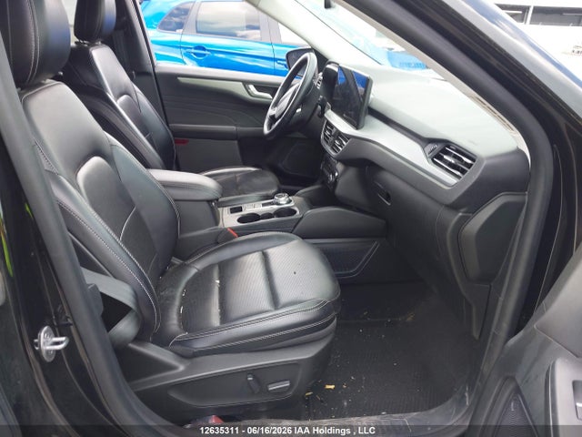 Продажа на аукционе авто 2023 Ford Escape Platinum, vin: 1FMCU9JAXPUA27105, номер лота: 12635311