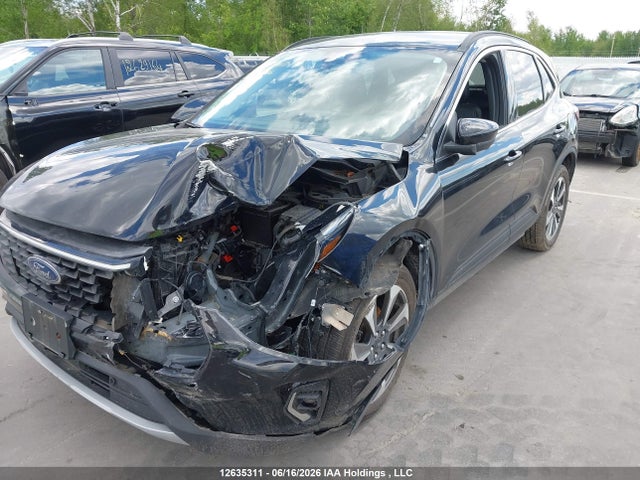 Продажа на аукционе авто 2023 Ford Escape Platinum, vin: 1FMCU9JAXPUA27105, номер лота: 12635311