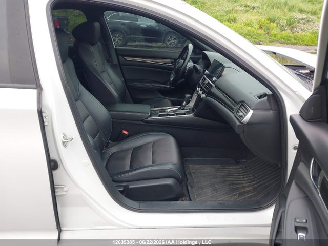 1HGCV1F32JA808983 Honda ACCORD SEDAN