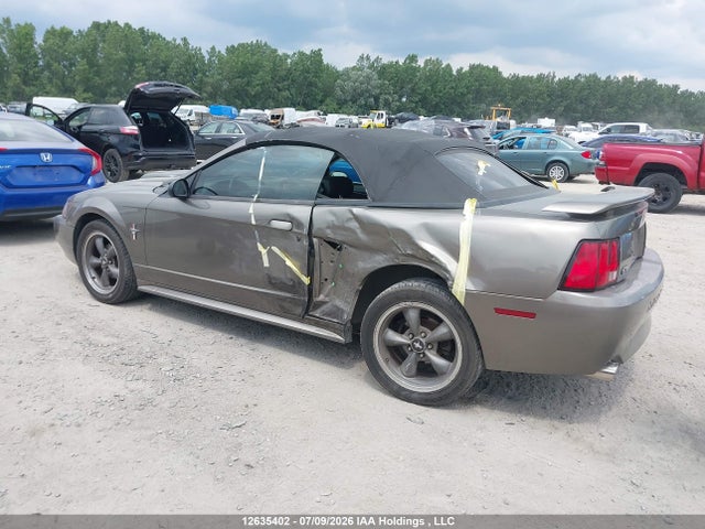 12635402 :رقم المزاد ، 1FAFP45X22F156601 vin ، 2002 Ford Mustang Gt مزاد بيع