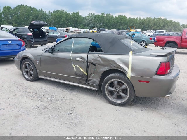 12635402 :رقم المزاد ، 1FAFP45X22F156601 vin ، 2002 Ford Mustang Gt مزاد بيع