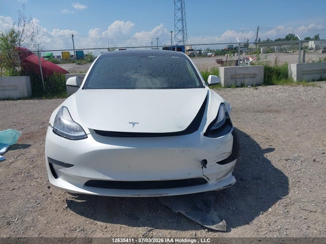 Tesla Model 3 Long Range 2022 5YJ3E1EB2NF343027 Image 12