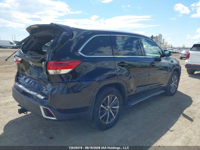 Продаж на аукціоні авто 2017 Toyota Highlander Xle, vin: 5TDJZRFH3HS471936, номер лоту: 12635419