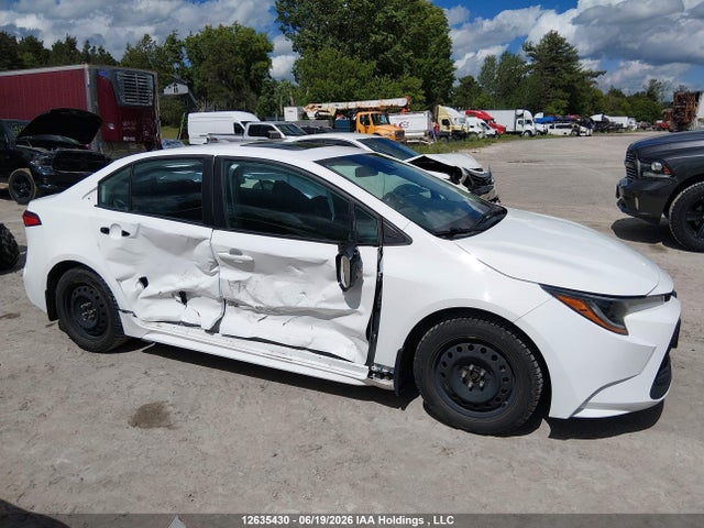 Toyota COROLLA LE 2022 5YFBPMBE6NP354624 Image 12
