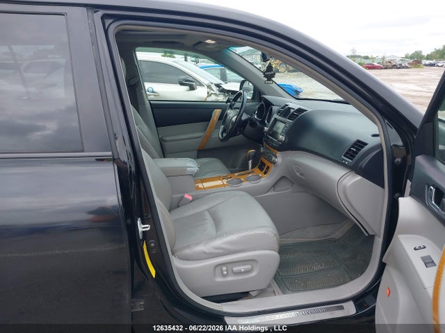 2009 Toyota Highlander Hybrid Limited მანქანა იყიდება აუქციონზე, vin: JTEEW44A692035623, აუქციონის ნომერი: 12635432