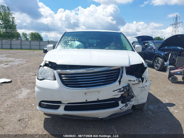 2014 Chrysler Town & Country Touring L მანქანა იყიდება აუქციონზე, vin: 2C4RC1CG2ER284693, აუქციონის ნომერი: 12635433