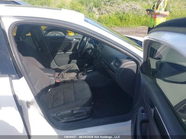 3VWB07AJ5FM401071 Volkswagen Jetta 1.8 Tsi Comfortline/1.8 Tsi Trendline+