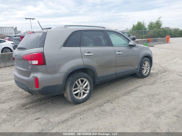 2015 Kia Sorento Lx V6 მანქანა იყიდება აუქციონზე, vin: 5XYKTDA73FG553215, აუქციონის ნომერი: 12635452
