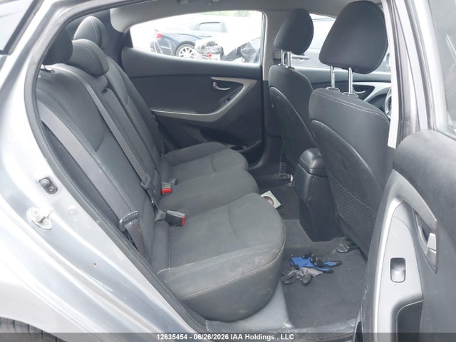 Продажа на аукционе авто 2015 Hyundai Elantra Gl, vin: 5NPDH4AE7FH634168, номер лота: 12635454