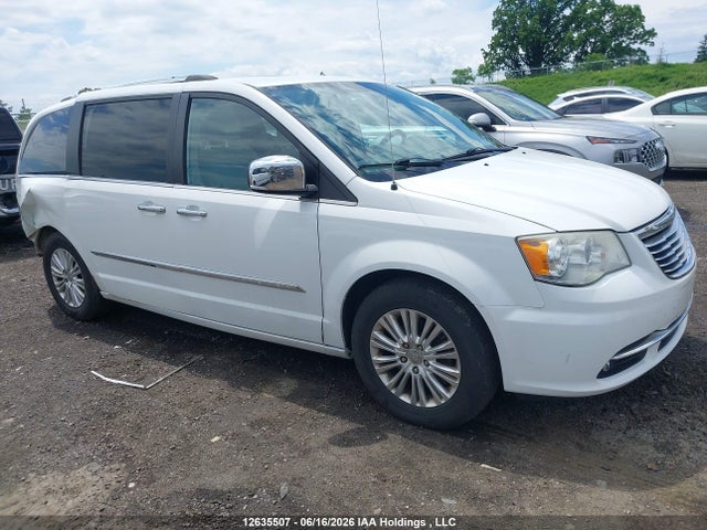 2014 Chrysler Town & Country Limited მანქანა იყიდება აუქციონზე, vin: 2C4RC1GG2ER387770, აუქციონის ნომერი: 12635507
