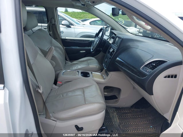2014 Chrysler Town & Country Limited მანქანა იყიდება აუქციონზე, vin: 2C4RC1GG2ER387770, აუქციონის ნომერი: 12635507