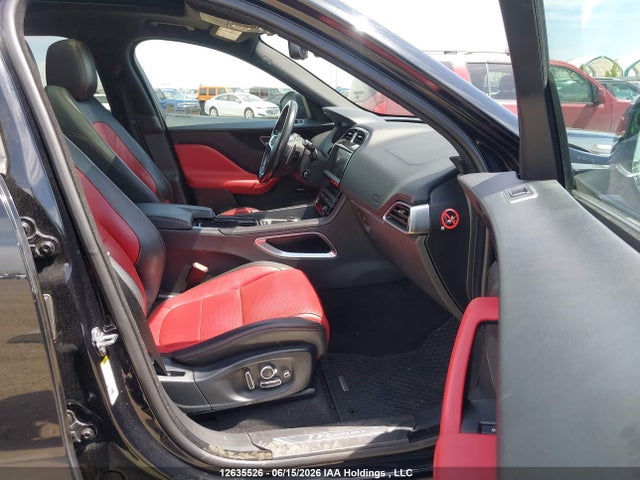 Jaguar F-Pace 2018 SADCL2FN6JA253570 Image 18