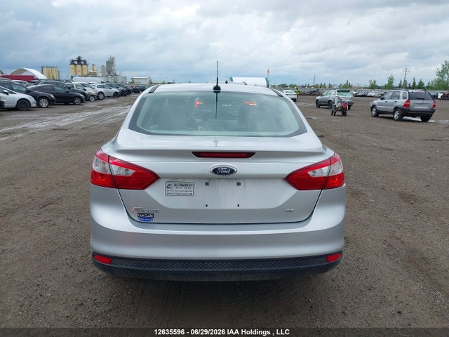 12635596 :رقم المزاد ، 1FAHP3F25CL295792 vin ، 2012 Ford Focus Se مزاد بيع