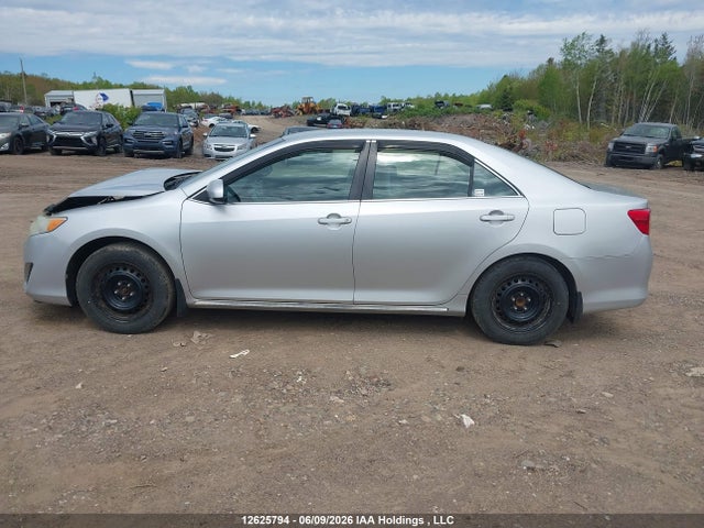 12625794 :رقم المزاد ، 4T1BF1FK5CU097971 vin ، 2012 Toyota Camry Le مزاد بيع