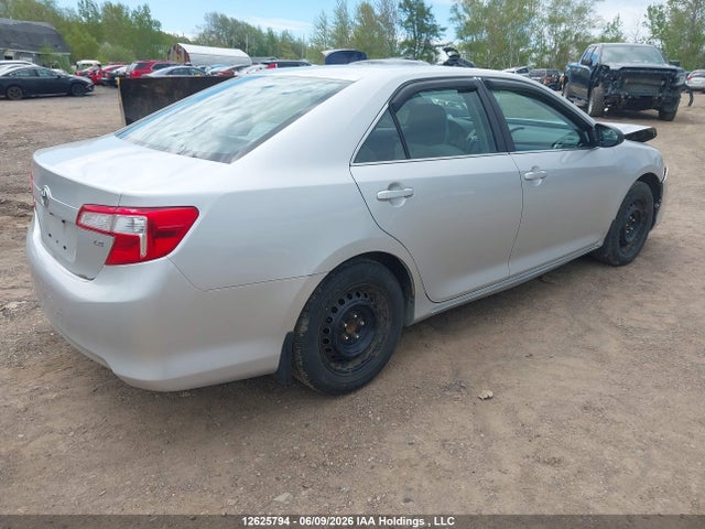 12625794 :رقم المزاد ، 4T1BF1FK5CU097971 vin ، 2012 Toyota Camry Le مزاد بيع
