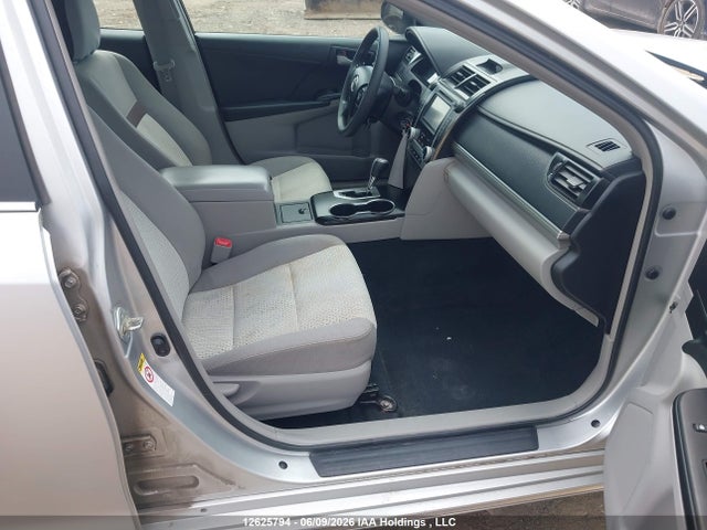 12625794 :رقم المزاد ، 4T1BF1FK5CU097971 vin ، 2012 Toyota Camry Le مزاد بيع