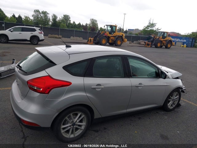 Ford FOCUS SE 2018 1FADP3K20JL317277 Image 14