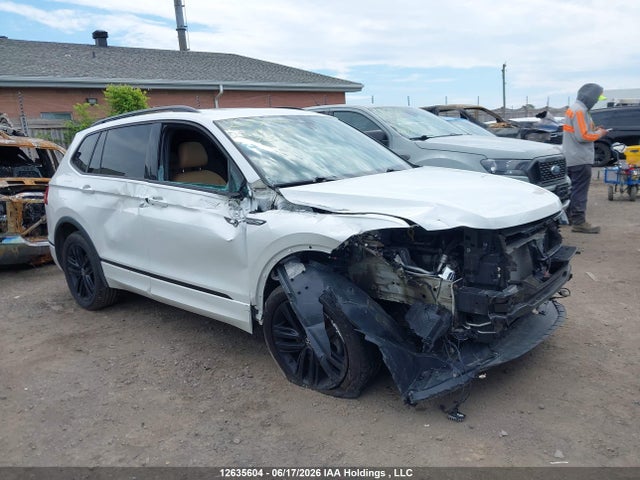 Volkswagen Tiguan Comfortline R-line Black Edition 2022 3VV8B7AX5NM072870 main image