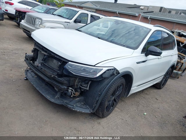 Aukcja sprzedaży 2022 Volkswagen Tiguan Comfortline R-line Black Edition, vin: 3VV8B7AX5NM072870, numer aukcji: 12635604