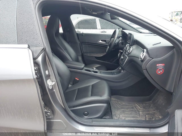 2014 Mercedes-benz Cla 250 4matic მანქანა იყიდება აუქციონზე, vin: WDDSJ4GB2EN078865, აუქციონის ნომერი: 12635615