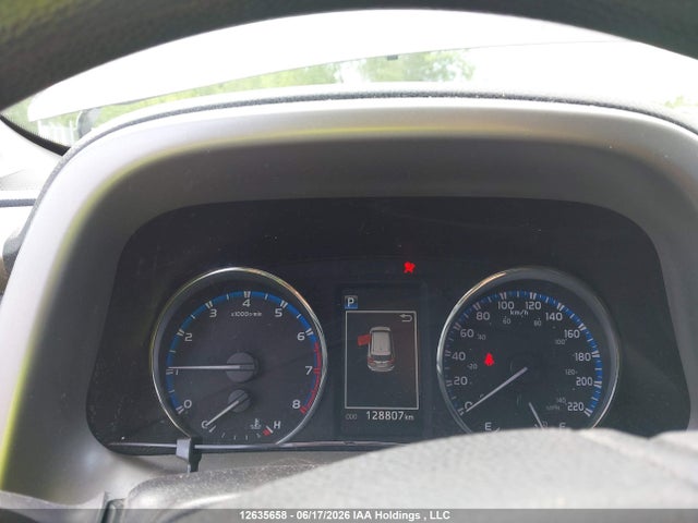 Toyota RAV4 LE 2017 2T3BFREV2HW577961 Image 7