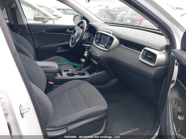 12635668 :رقم المزاد ، 5XYPG4A37KG517724 vin ، 2019 Kia Sorento مزاد بيع