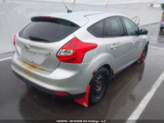 12635703 :رقم المزاد ، 1FAHP3K21CL350521 vin ، 2012 Ford Focus Se مزاد بيع