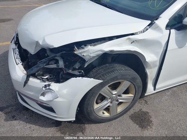 3VW217AU1JM753449 Volkswagen Golf Sportwagen S