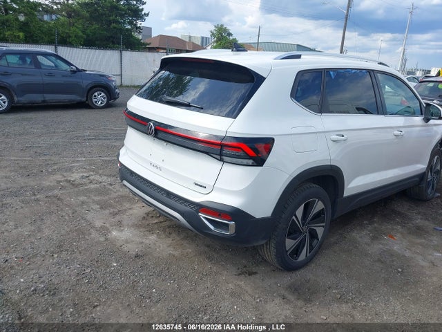 3VVUC7B22SM040825 Volkswagen TAOS SE