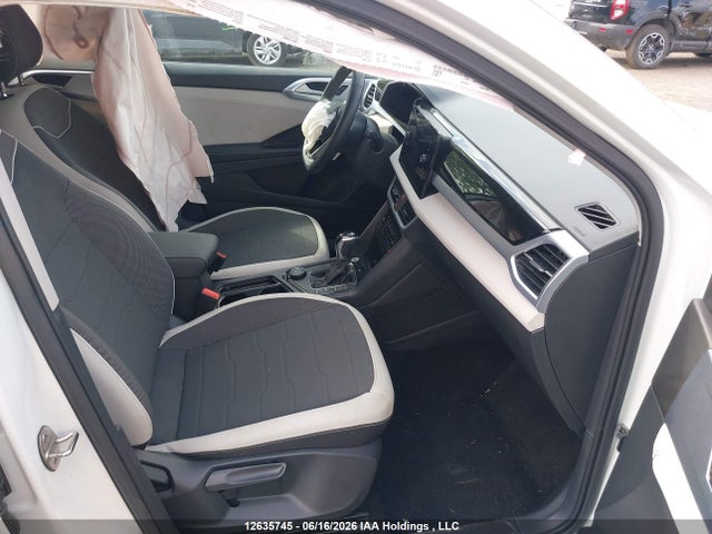 3VVUC7B22SM040825 Volkswagen TAOS SE
