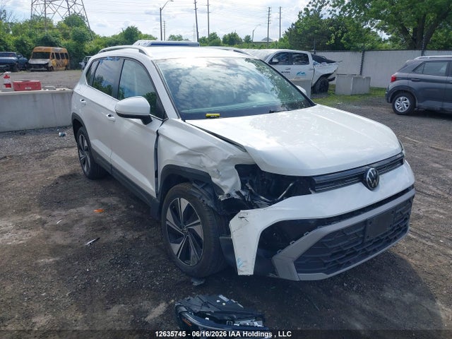 3VVUC7B22SM040825 Volkswagen TAOS SE
