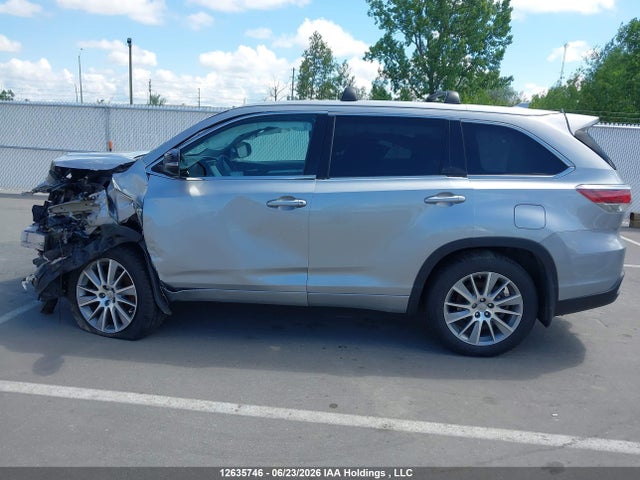 2015 Toyota Highlander Xle მანქანა იყიდება აუქციონზე, vin: 5TDJKRFH8FS123678, აუქციონის ნომერი: 12635746
