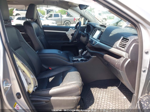 2015 Toyota Highlander Xle მანქანა იყიდება აუქციონზე, vin: 5TDJKRFH8FS123678, აუქციონის ნომერი: 12635746